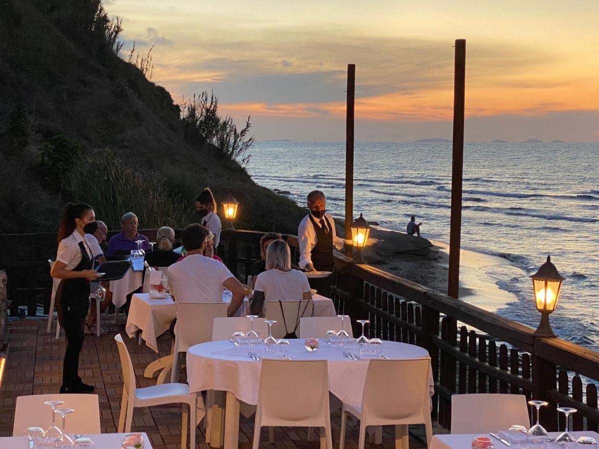 La Locanda Del Mare วัลเลดอเรีย ภายนอก รูปภาพ