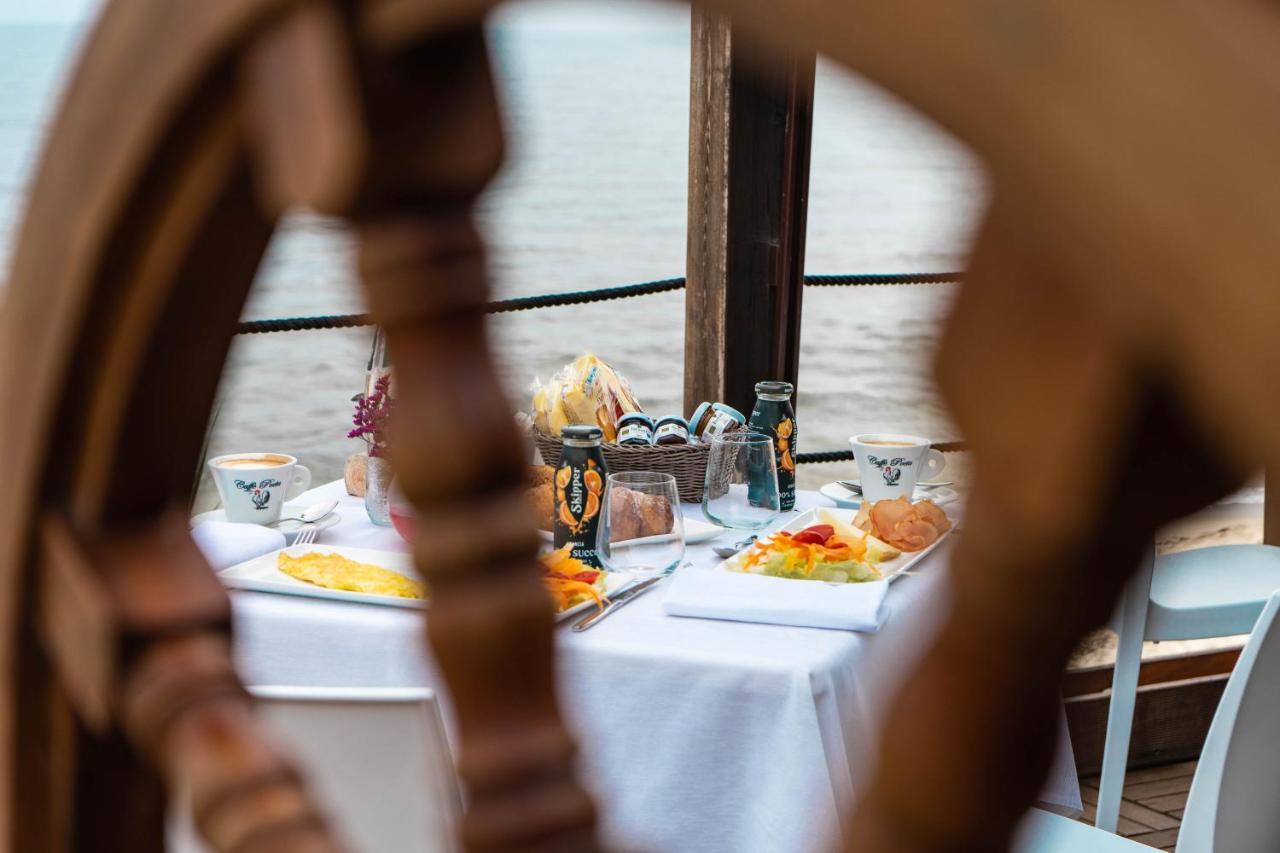 La Locanda Del Mare วัลเลดอเรีย ภายนอก รูปภาพ
